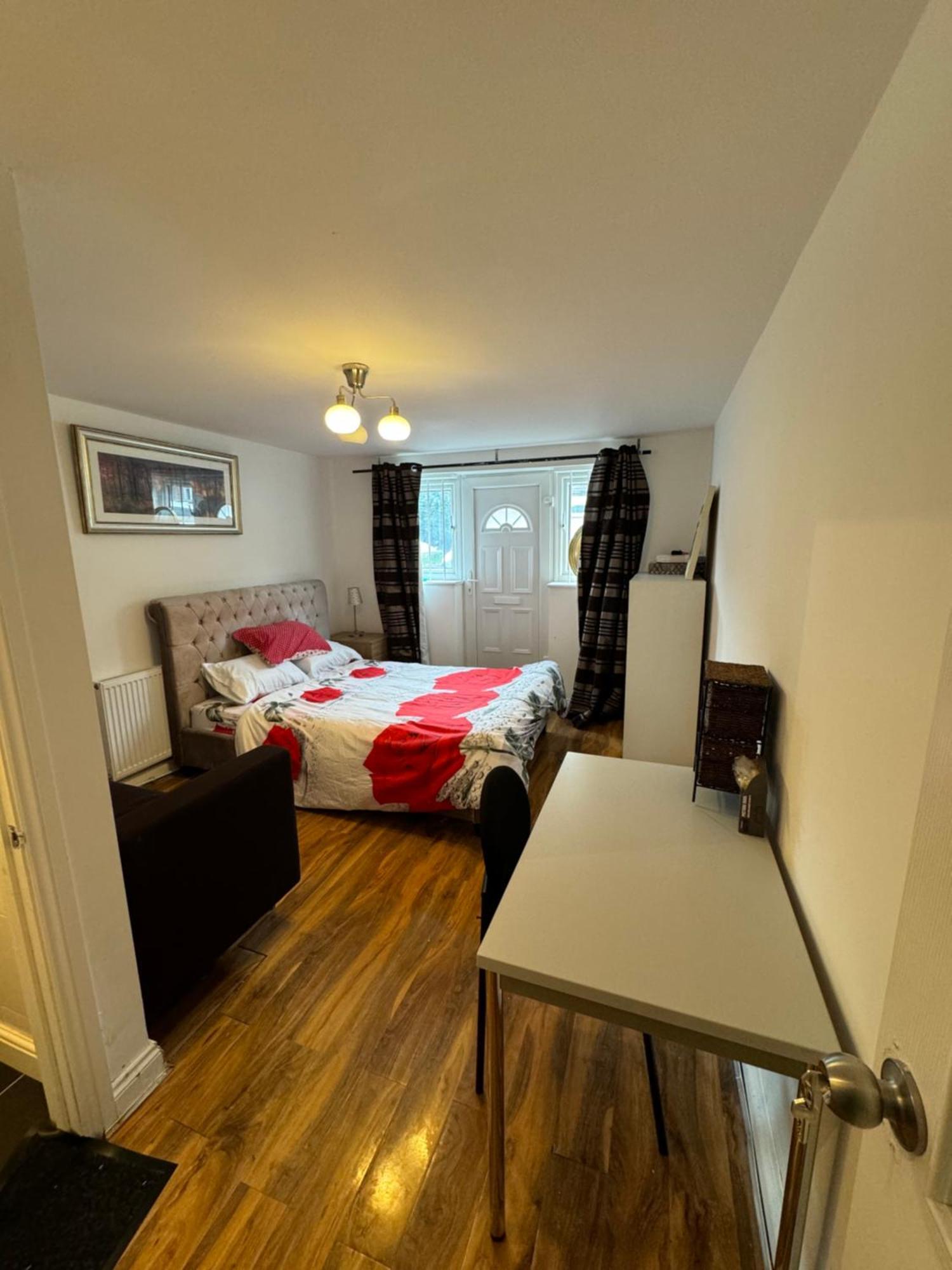 Transformative Housing Lismore Close Nottingham Exteriör bild